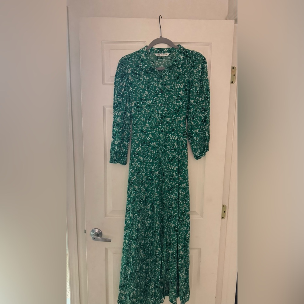 Zara Green Floral Long Sleeve Maxi Dress